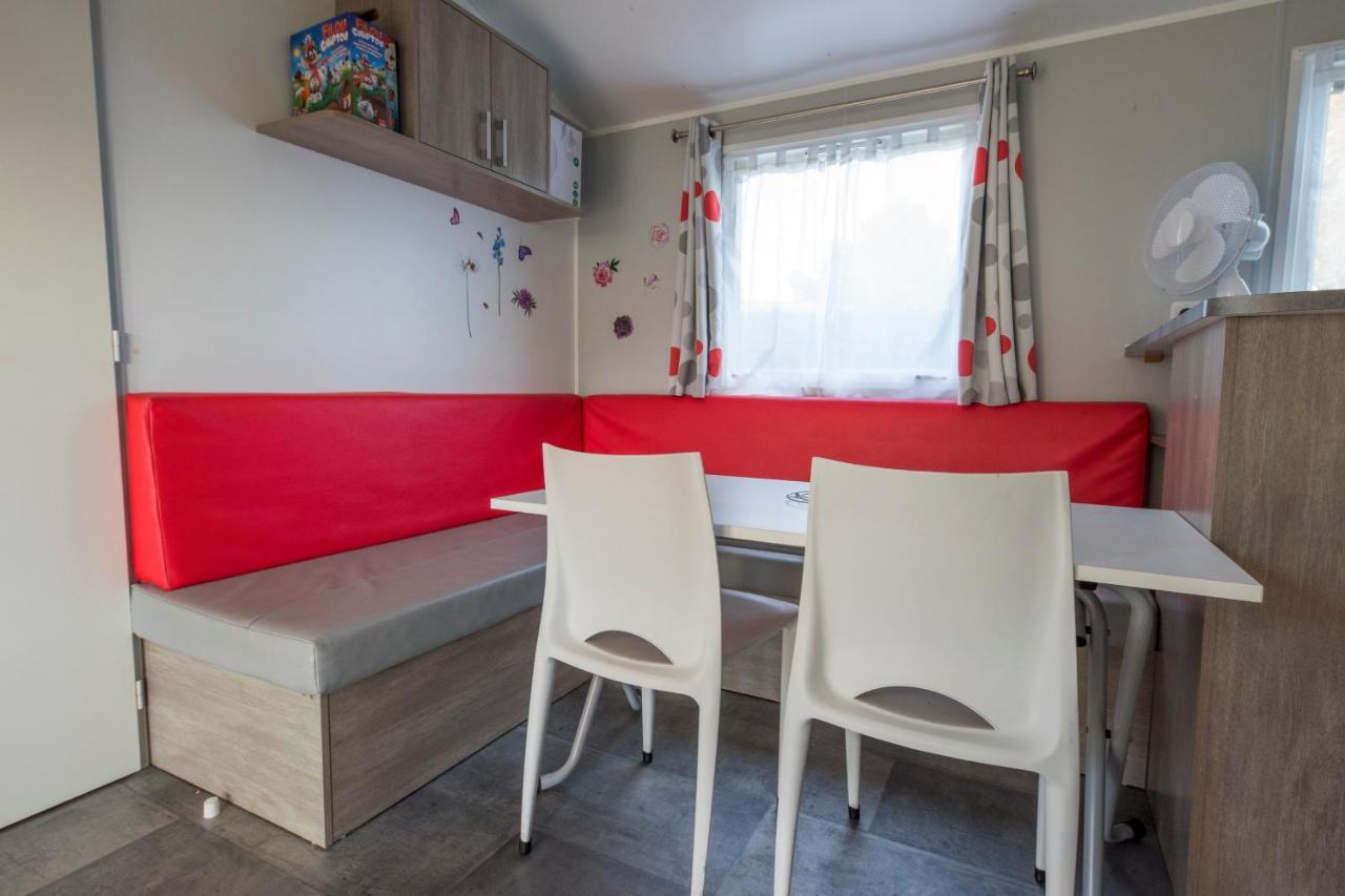 Le 934 Des Charmettes Hotel Les Mathes ภายนอก รูปภาพ