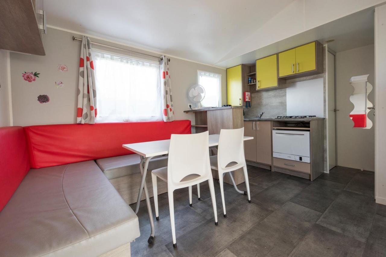 Le 934 Des Charmettes Hotel Les Mathes ภายนอก รูปภาพ